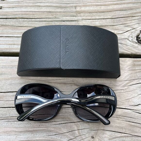 Prada SPR 08L Black Oversized Women Sunglasses - Picture 1 of 6